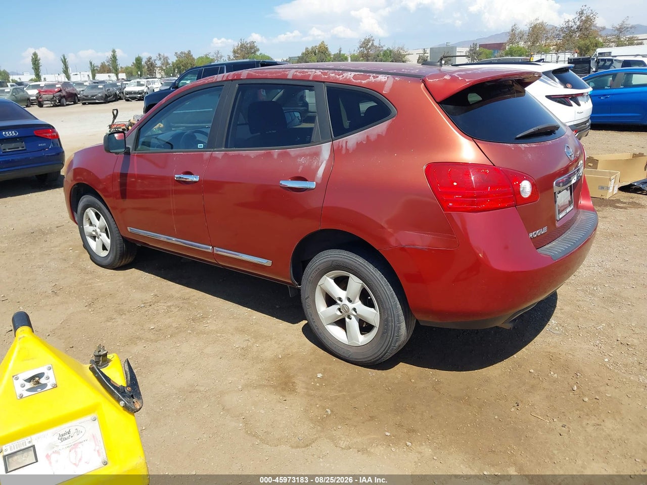 2013 NISSAN ROGUE S · 3/11