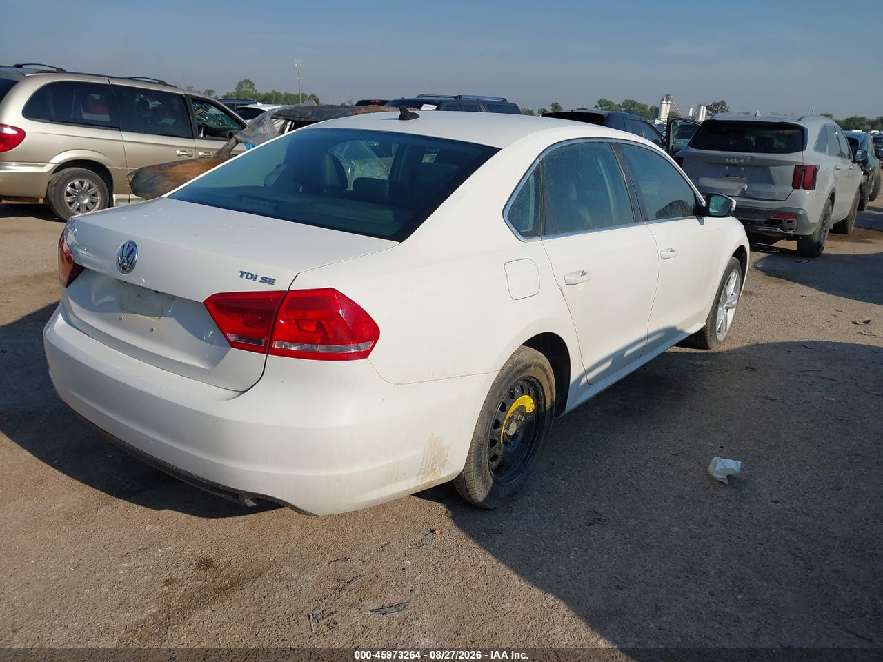 2014 VOLKSWAGEN PASSAT 2.0L TDI SE · 4/11
