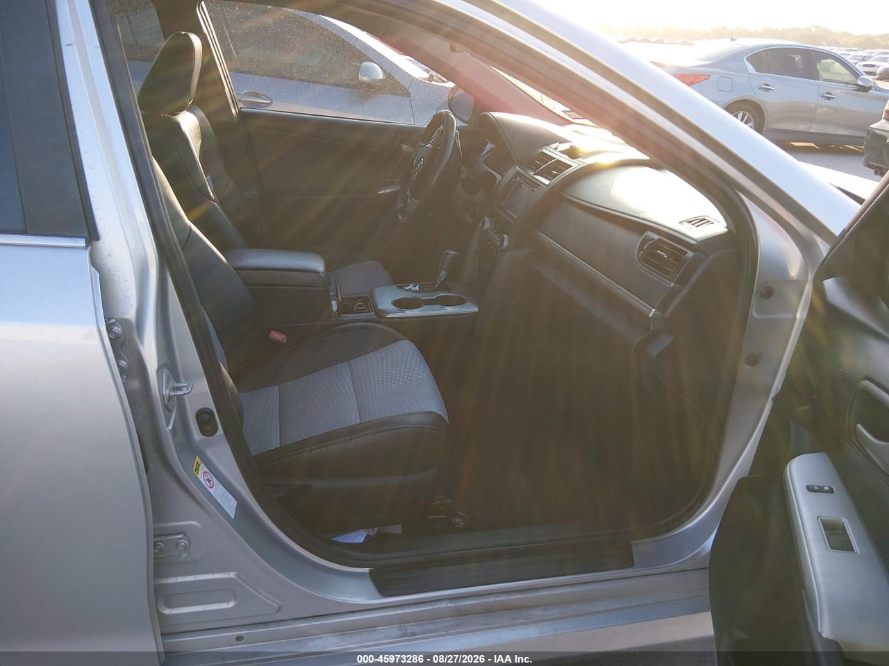2012 TOYOTA CAMRY SE · 5/11