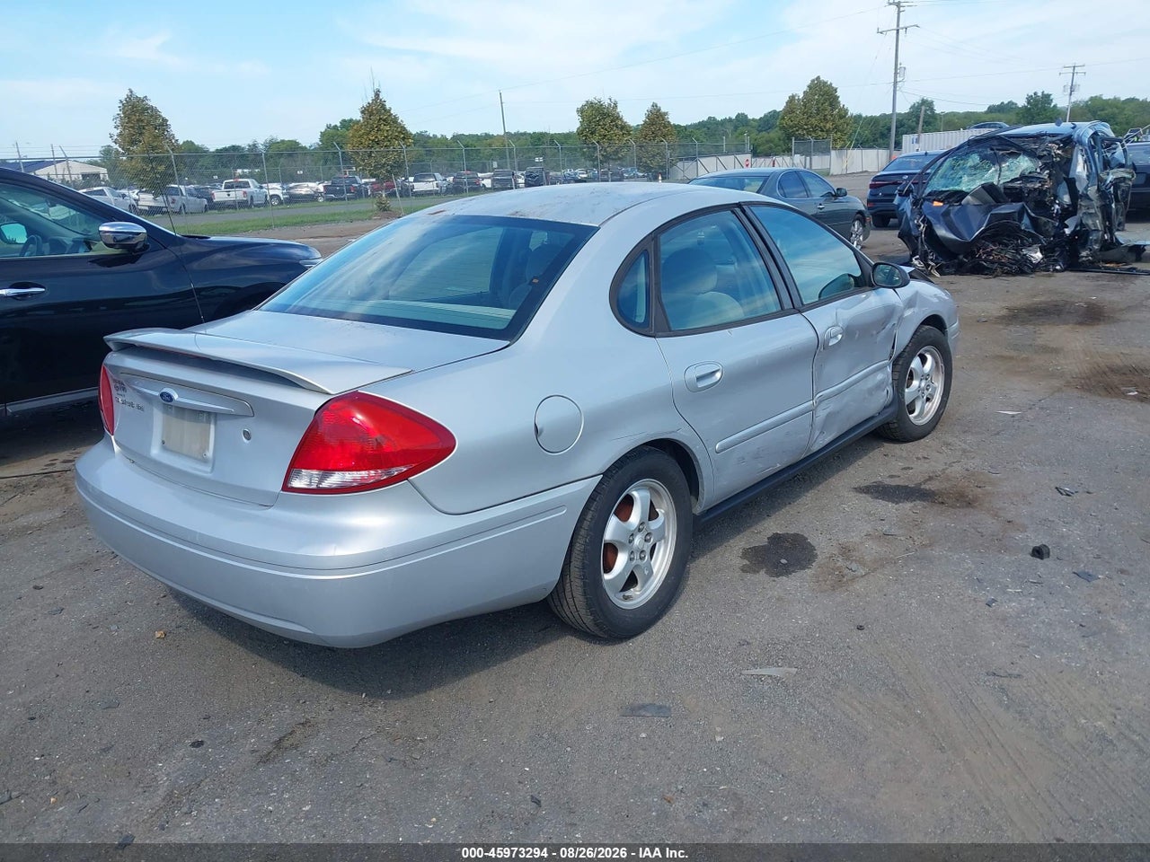 2006 FORD TAURUS SE · 4/8