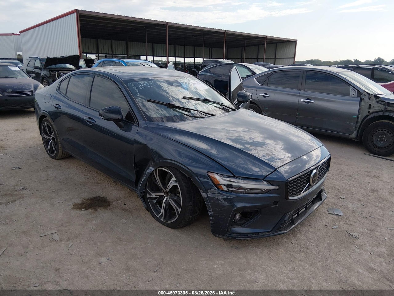 2024 VOLVO S60 B5 CORE DARK THEME · 6/11