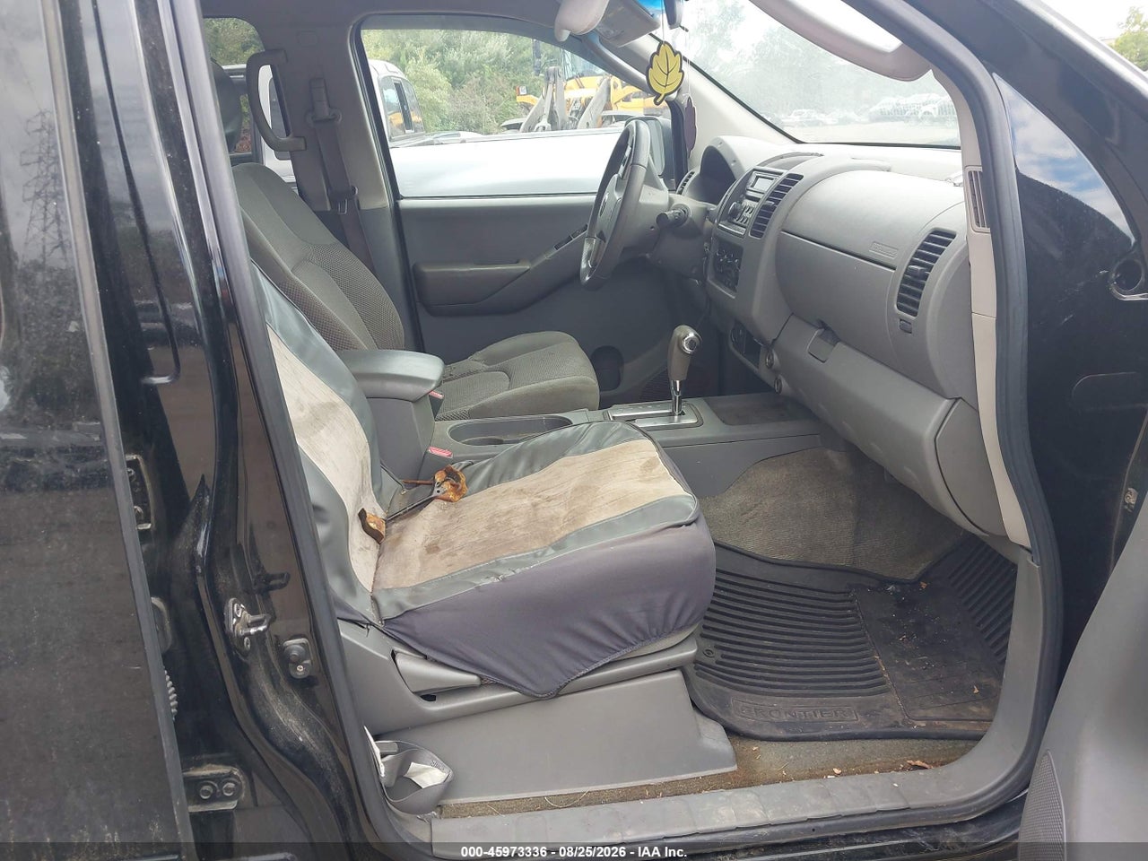 2005 NISSAN FRONTIER SE · 5/11