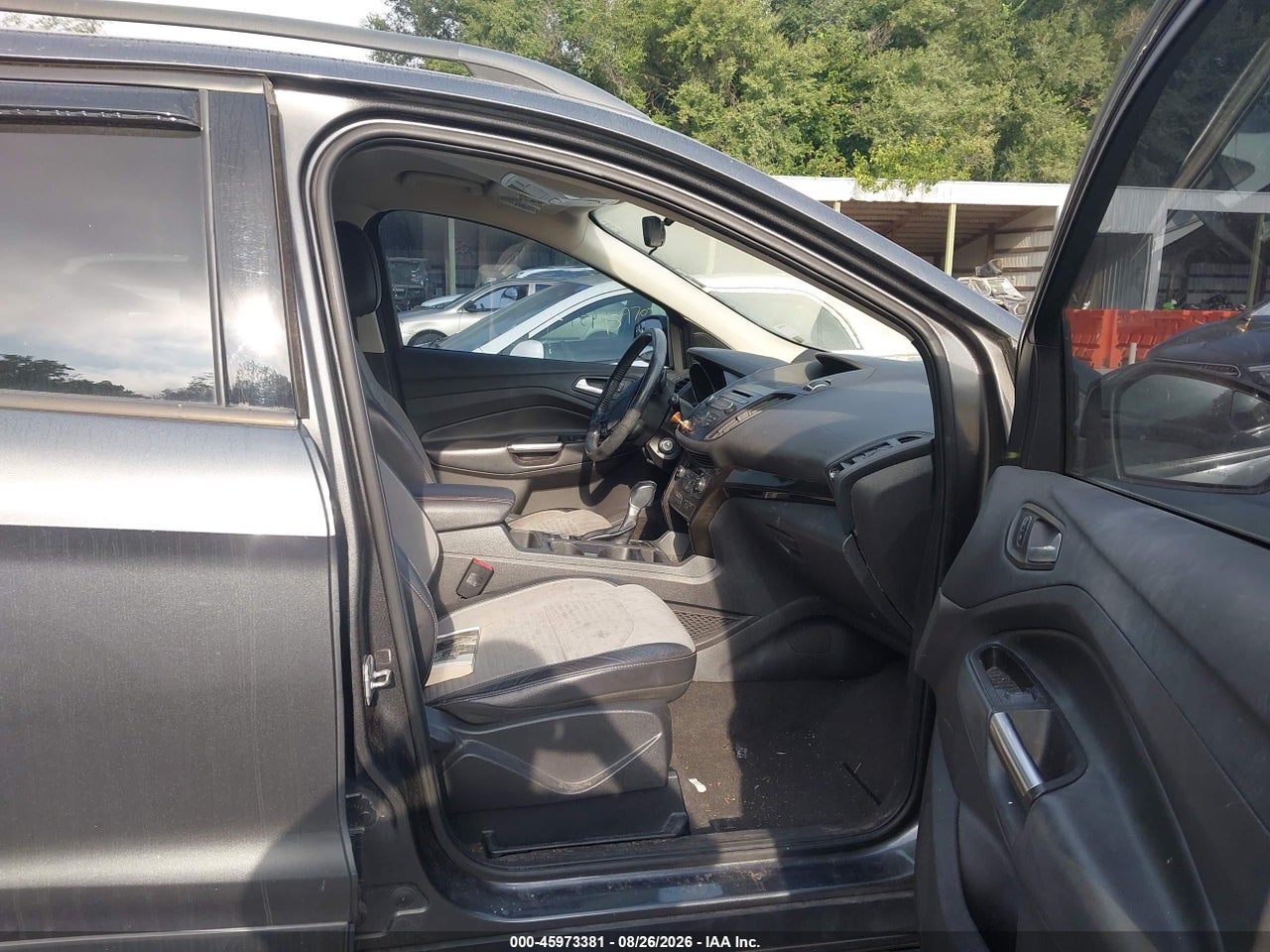 2017 FORD ESCAPE SE · 5/11