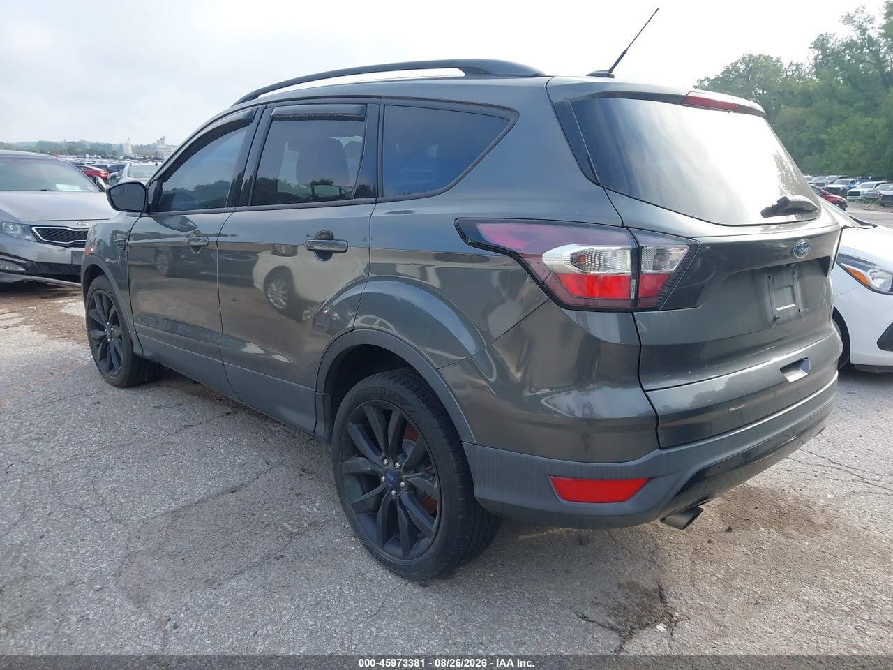 2017 FORD ESCAPE SE · 3/11