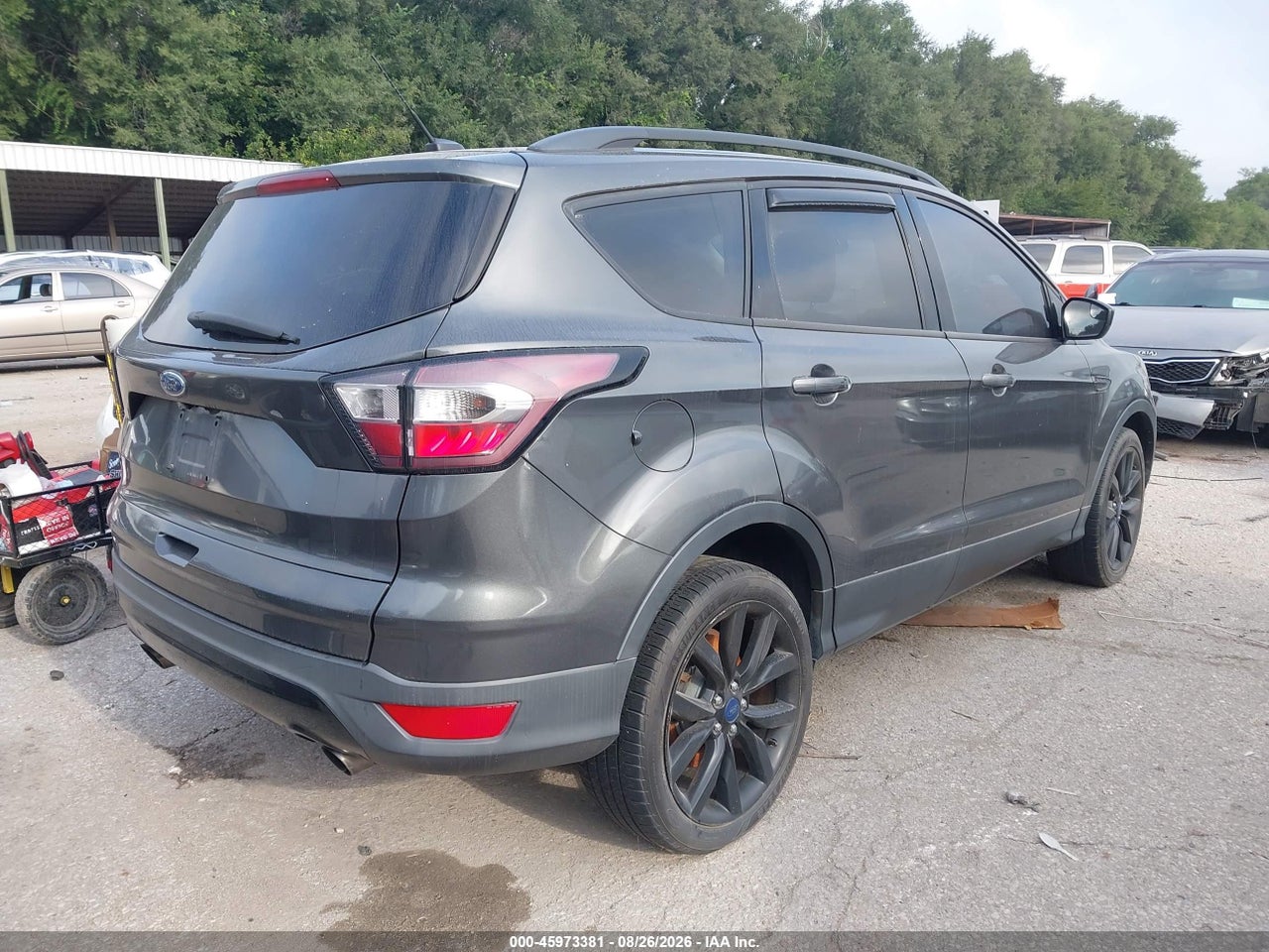 2017 FORD ESCAPE SE · 4/11