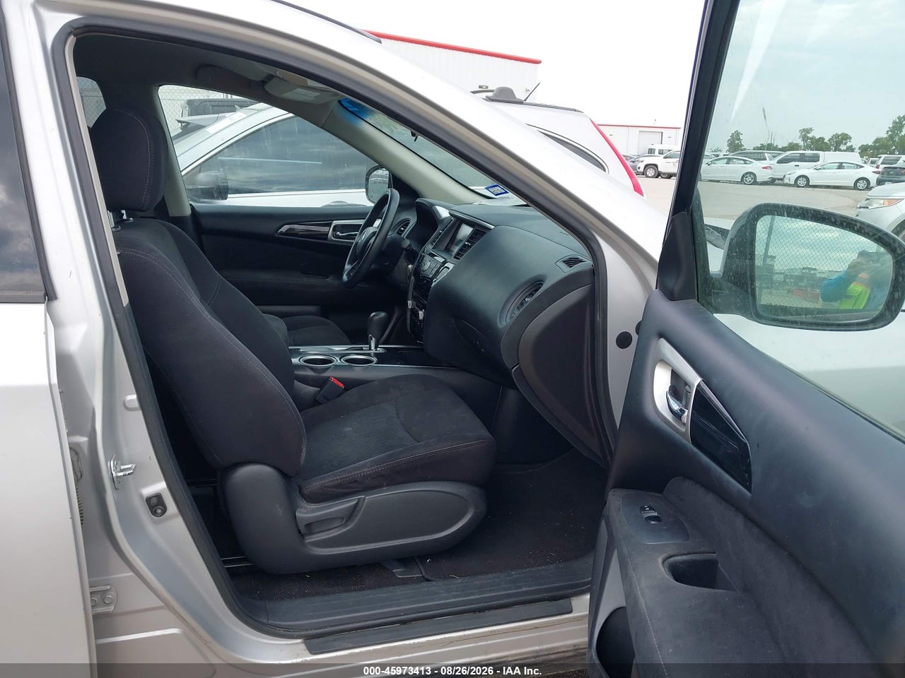 2015 NISSAN PATHFINDER S · 5/11