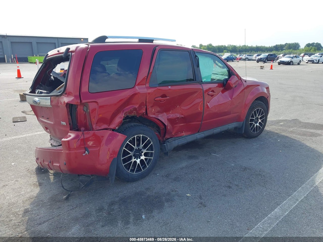 2011 FORD ESCAPE LIMITED · 4/11
