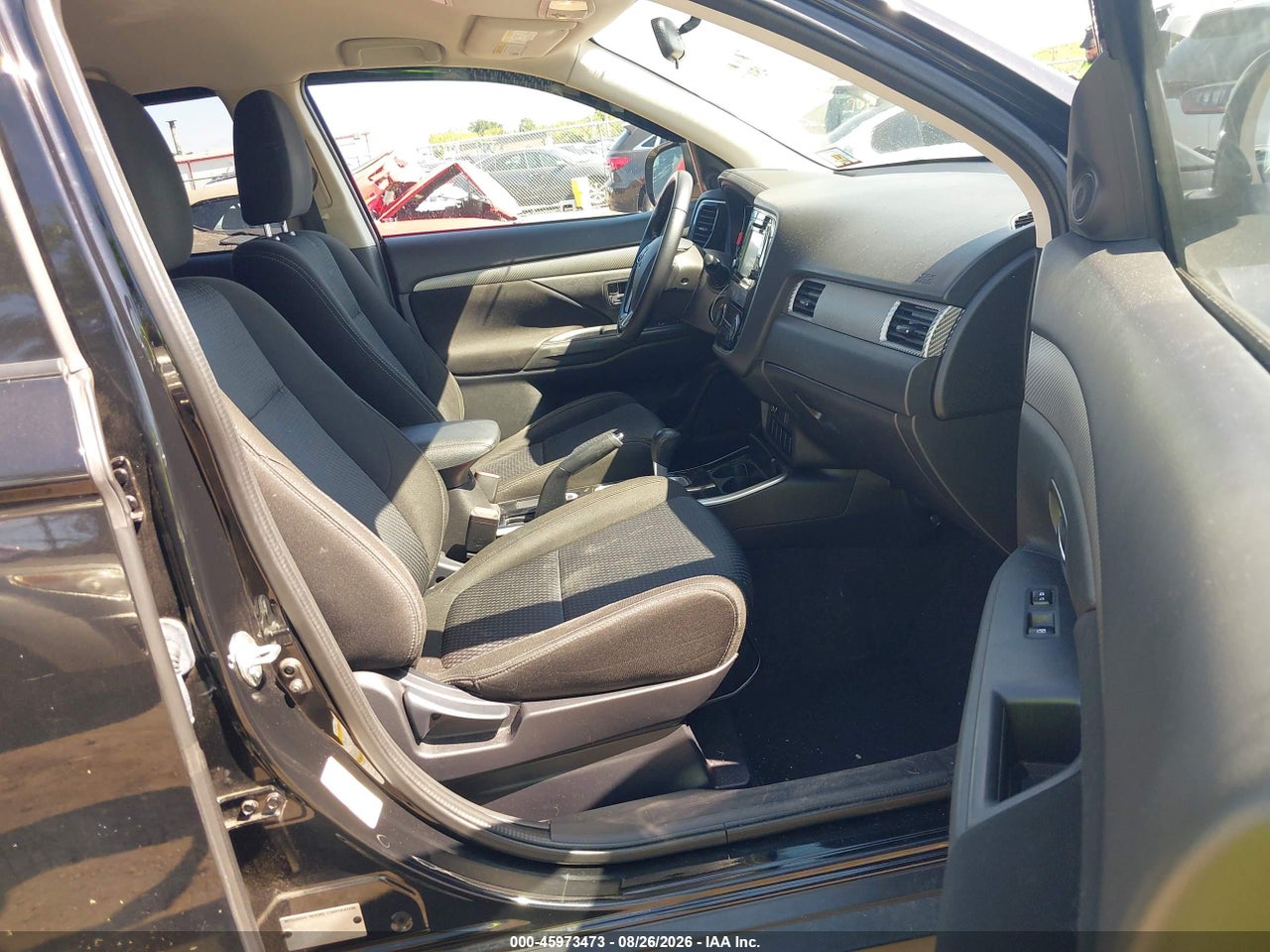 2017 MITSUBISHI OUTLANDER ES · 5/11