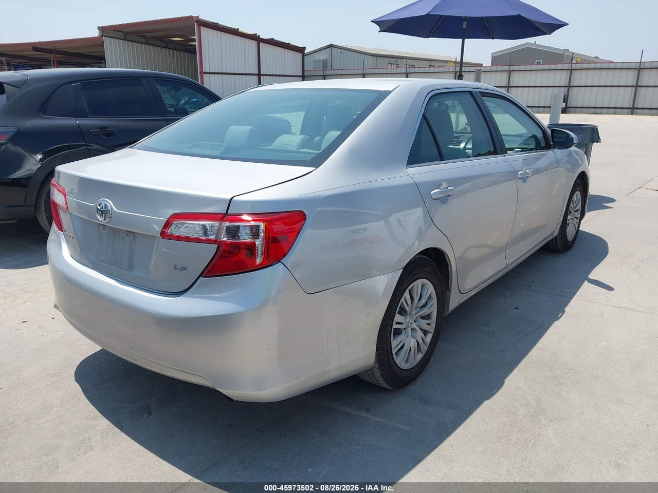 2012 TOYOTA CAMRY LE · 4/11