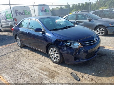 2013 TOYOTA COROLLA LE