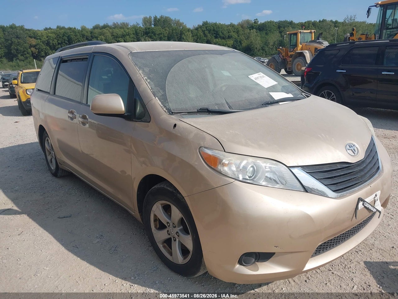 5TDKK3DCXBS****** · 2011 TOYOTA SIENNA LE V6