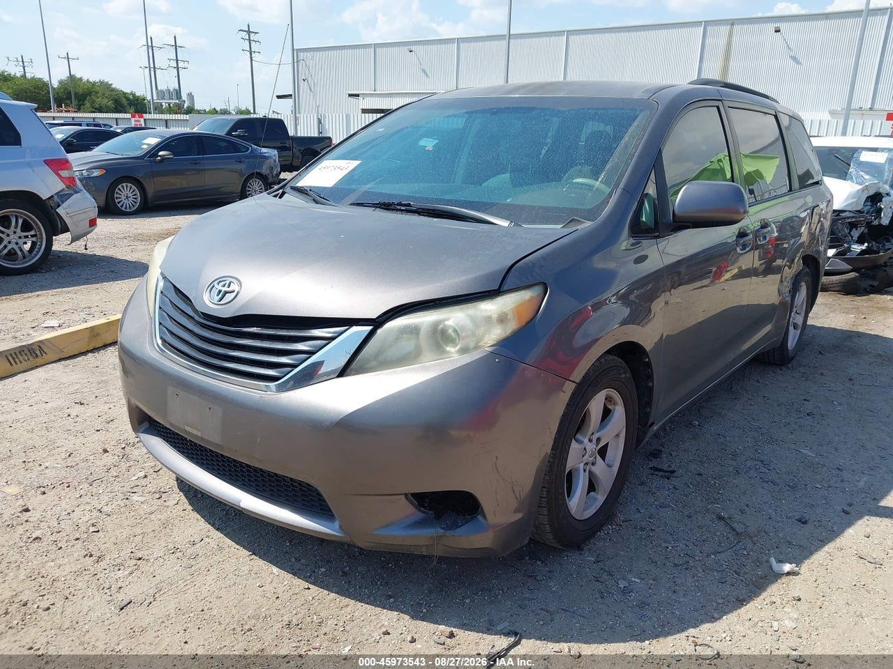 2011 TOYOTA SIENNA LE V6 · 2/11