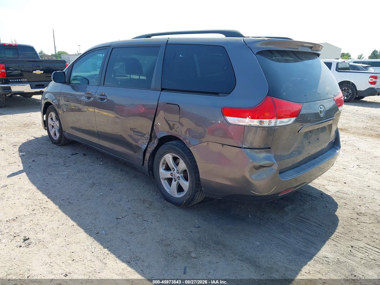 2011 TOYOTA SIENNA LE V6 · 3/11