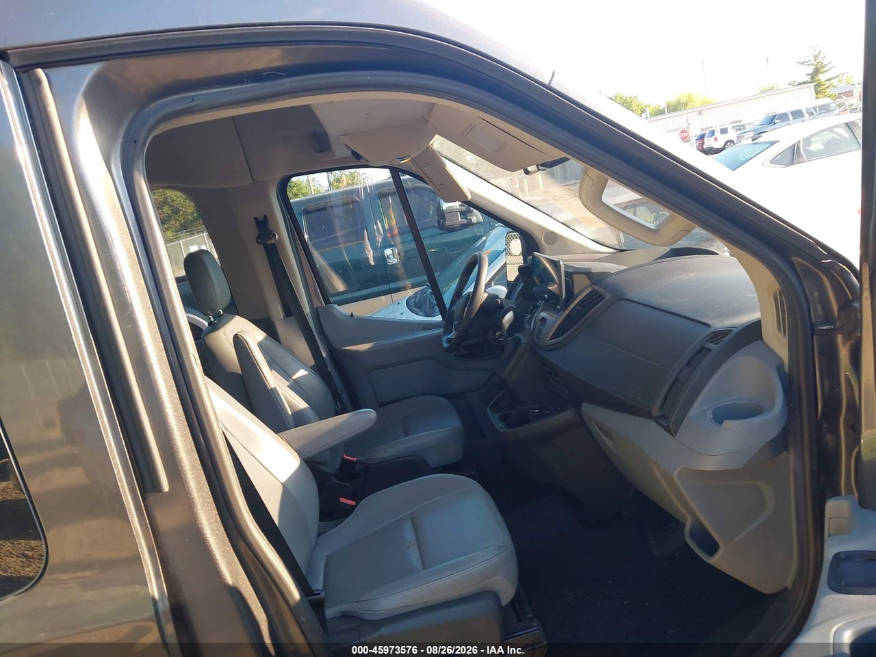 2016 FORD TRANSIT-150 XLT · 5/11