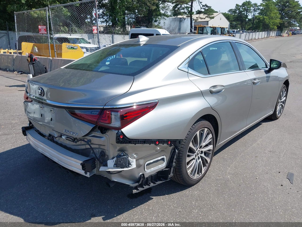 2020 LEXUS ES 350 · 4/8