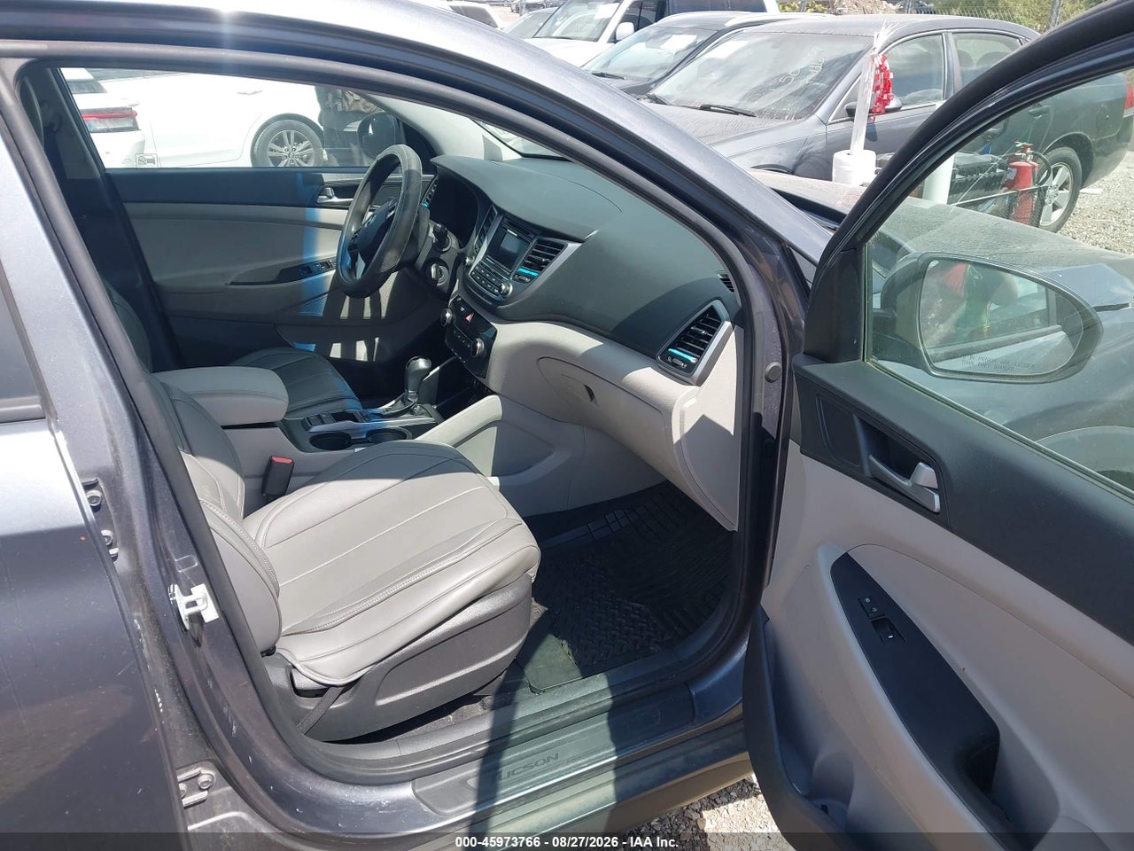 2016 HYUNDAI TUCSON SE · 5/11