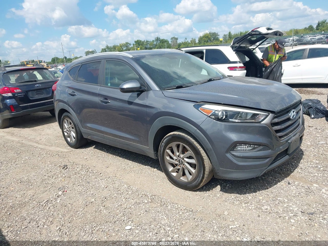 KM8J33A40GU****** · 2016 HYUNDAI TUCSON SE