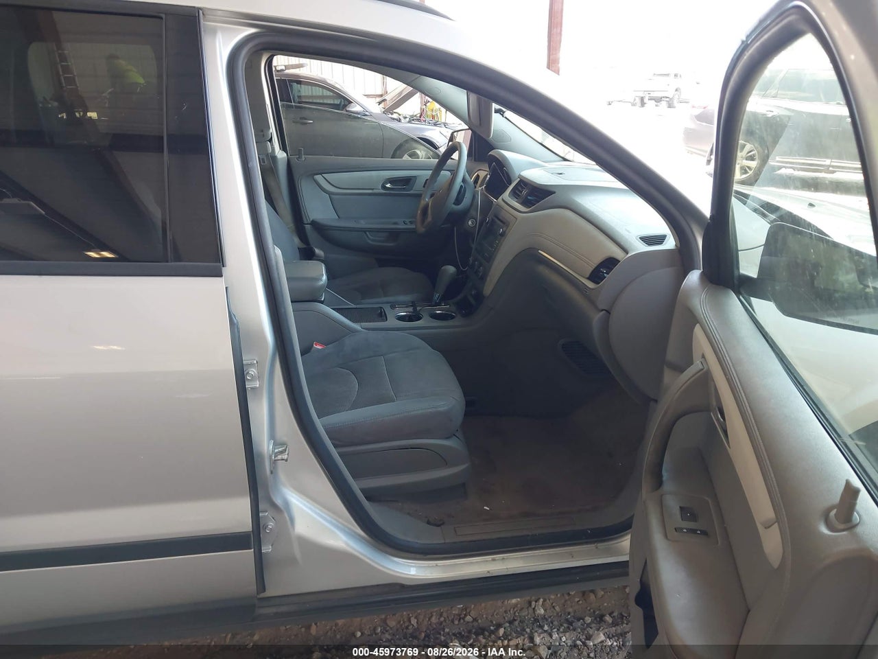 2014 CHEVROLET TRAVERSE LS · 5/11