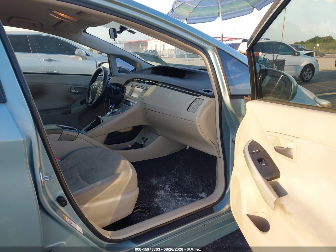 2015 TOYOTA PRIUS TWO · 5/11