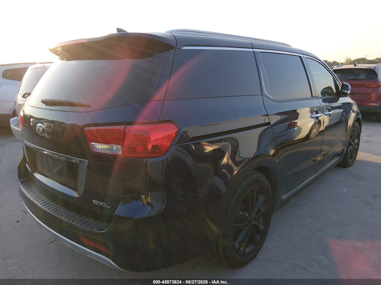 2018 KIA SEDONA SX LIMITED · 4/11