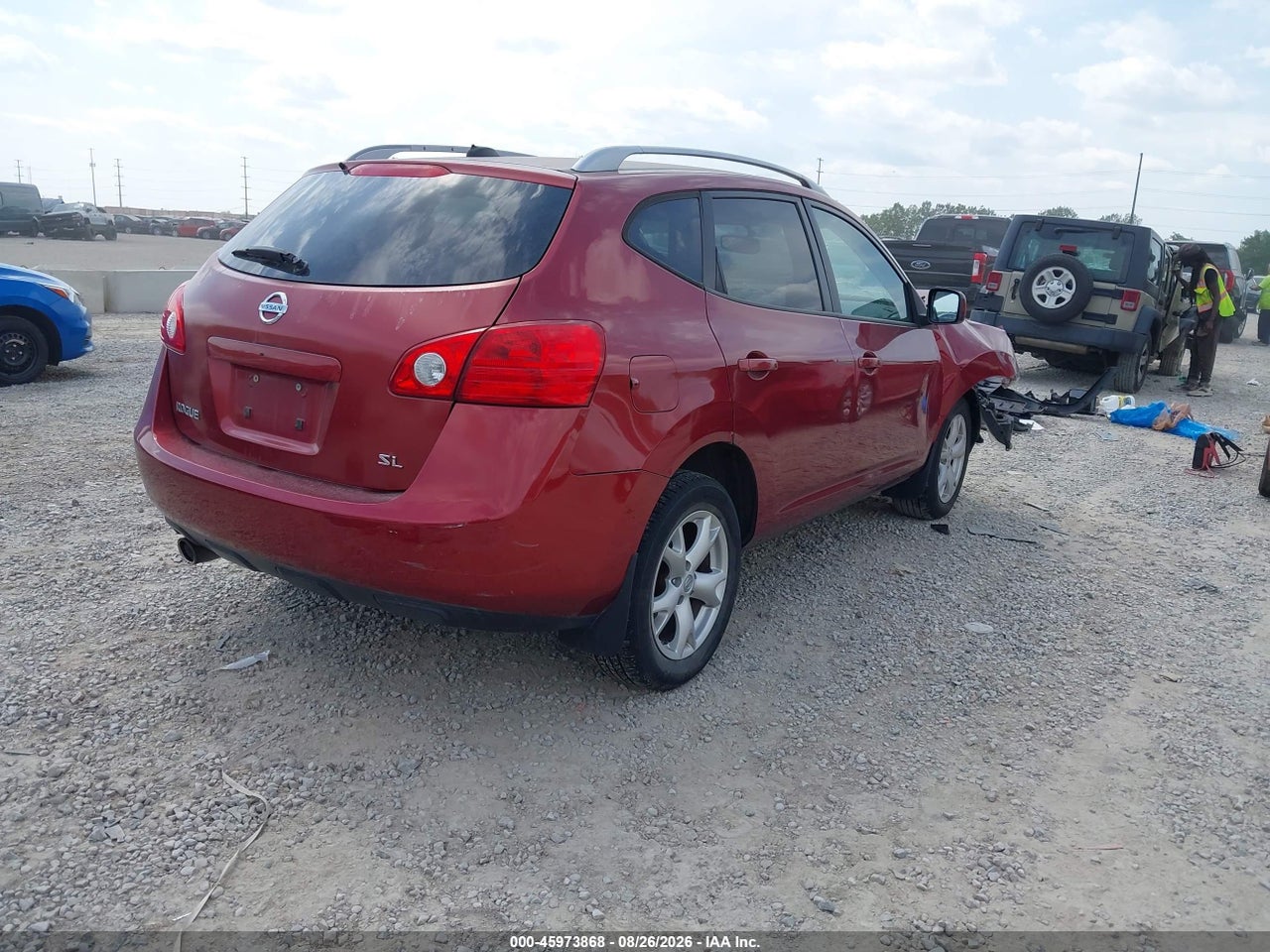 2009 NISSAN ROGUE SL · 4/11