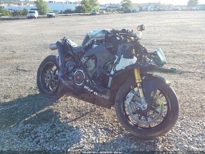 ZDMDAGZW5RB****** · 2024 DUCATI PANIGALE V4 R