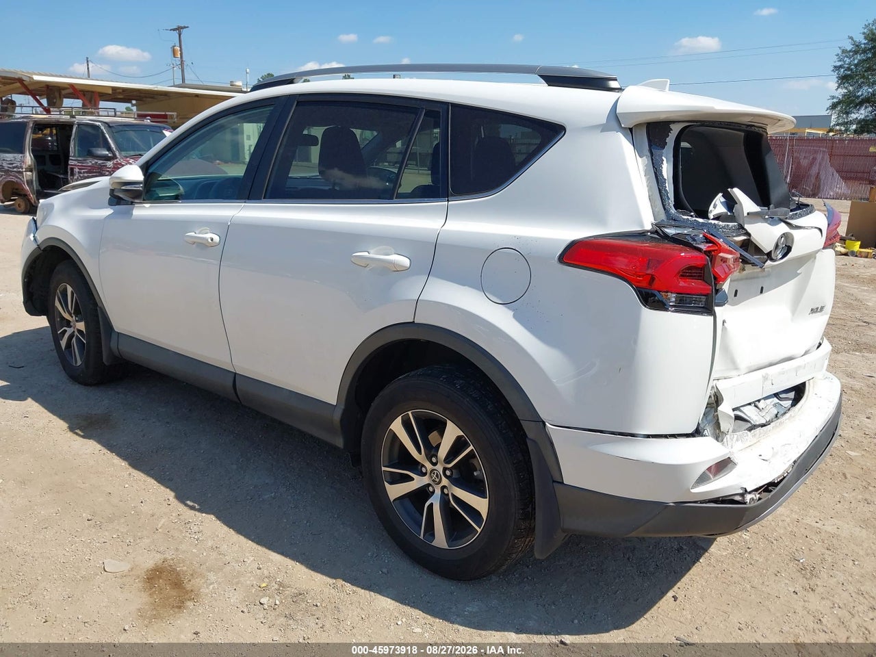2018 TOYOTA RAV4 XLE · 3/11