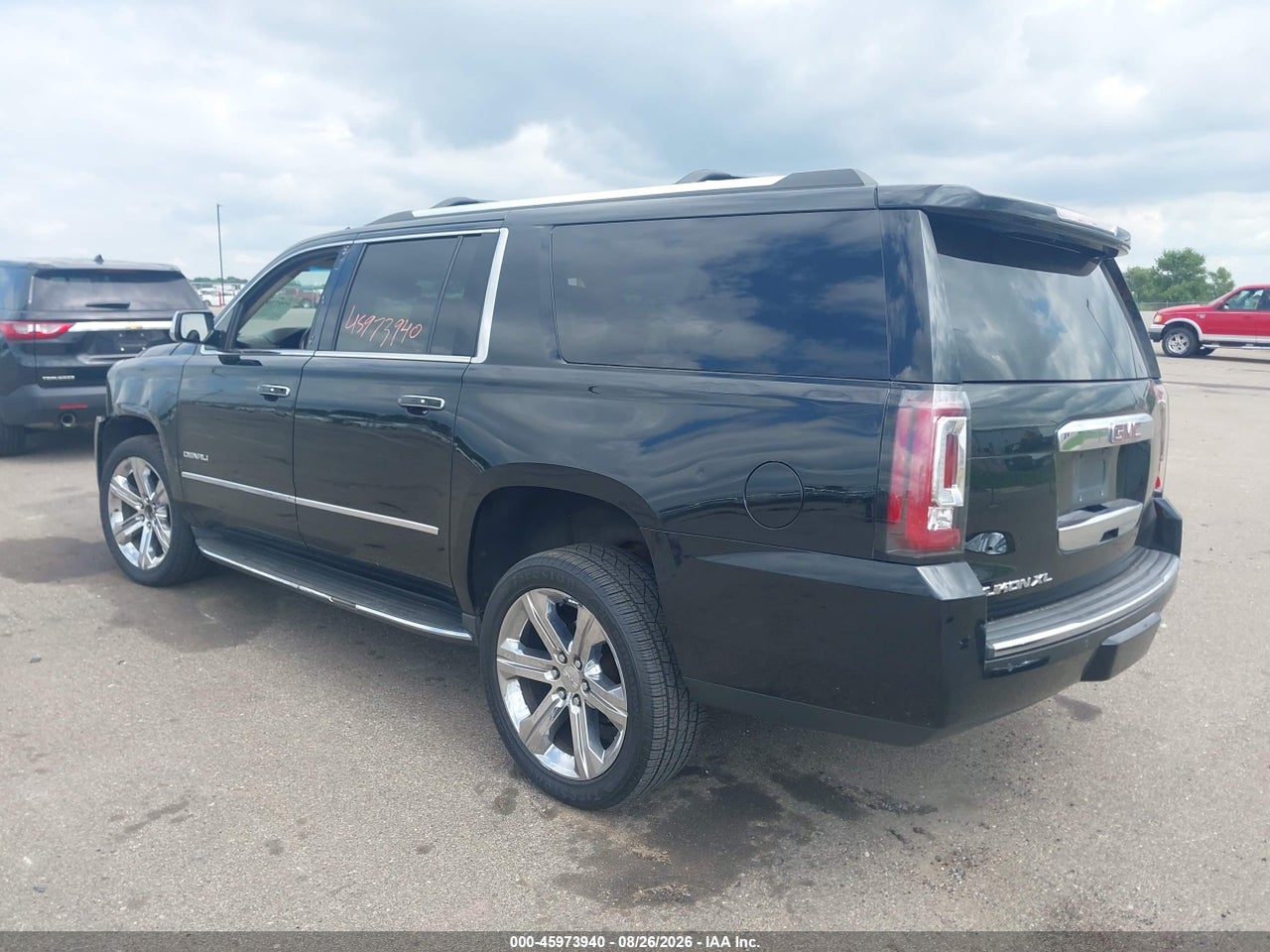 2015 GMC YUKON XL 1500 DENALI · 3/10