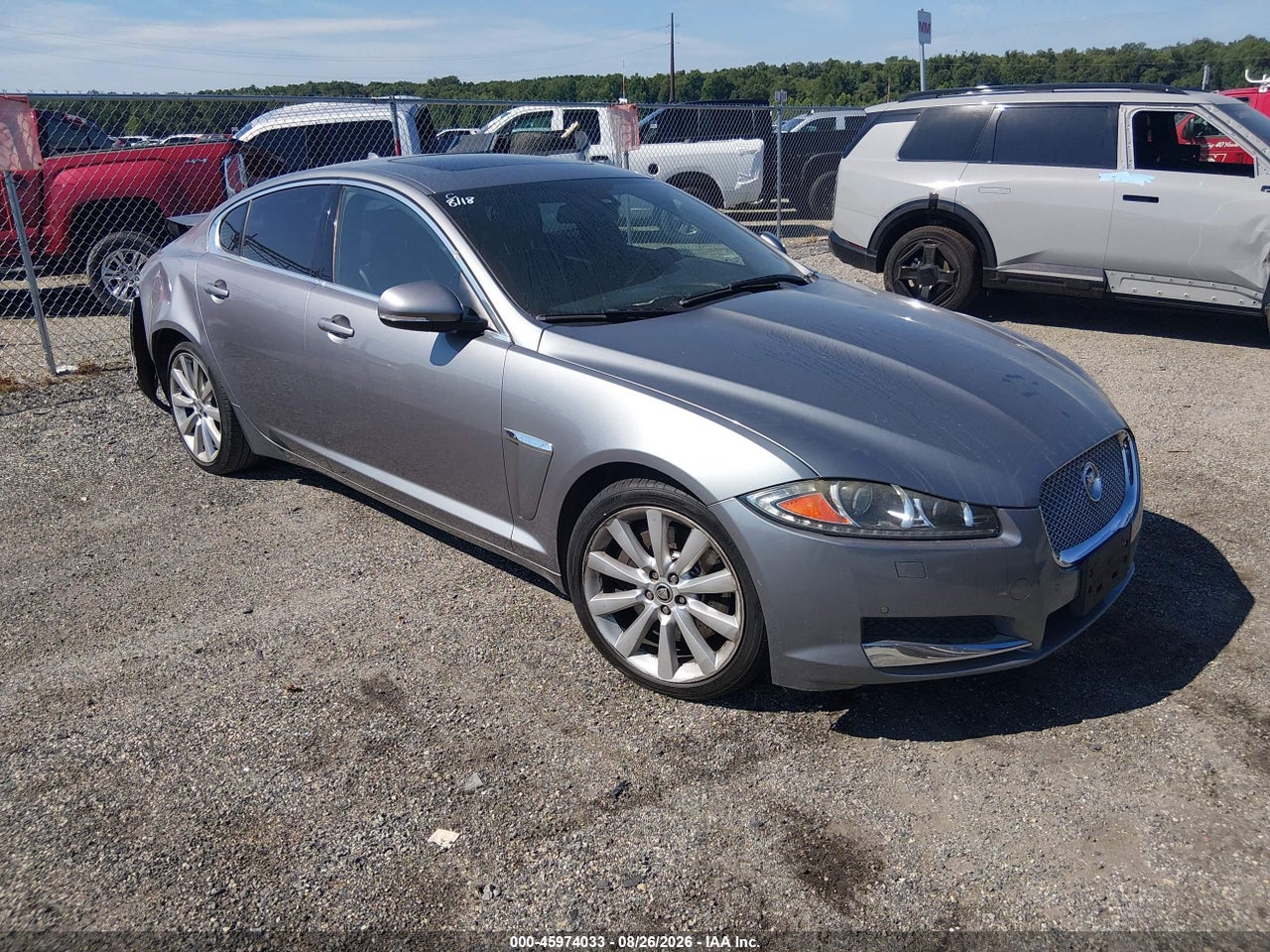 SAJWJ0EF9D8****** · 2013 JAGUAR XF V6 SC