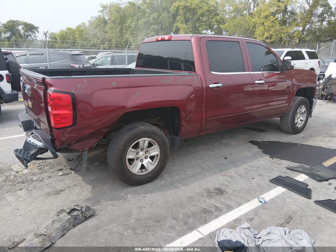 2015 CHEVROLET SILVERADO 1500 LT · 4/11