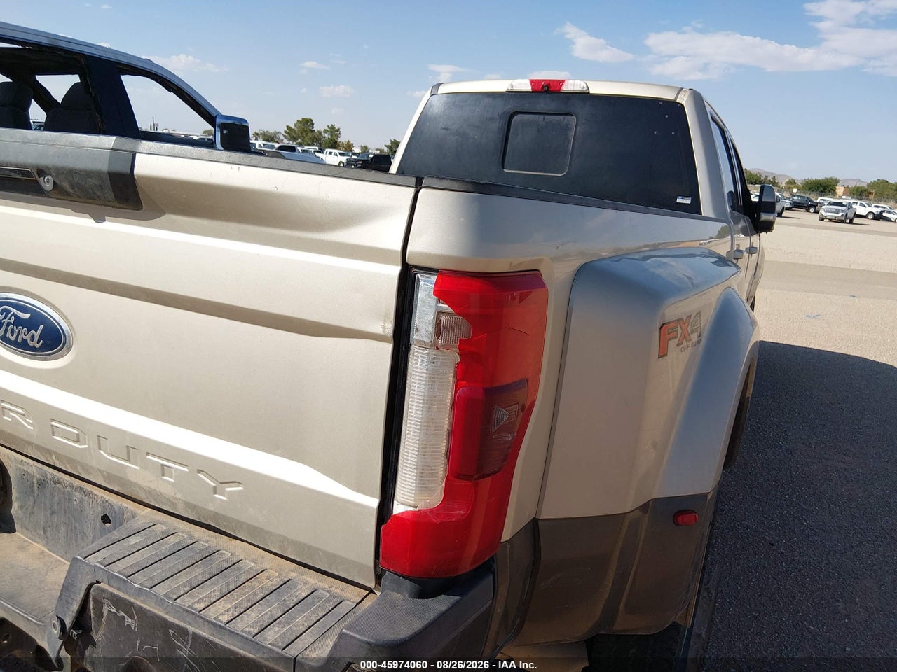 2017 FORD F-350 KING RANCH · 4/4