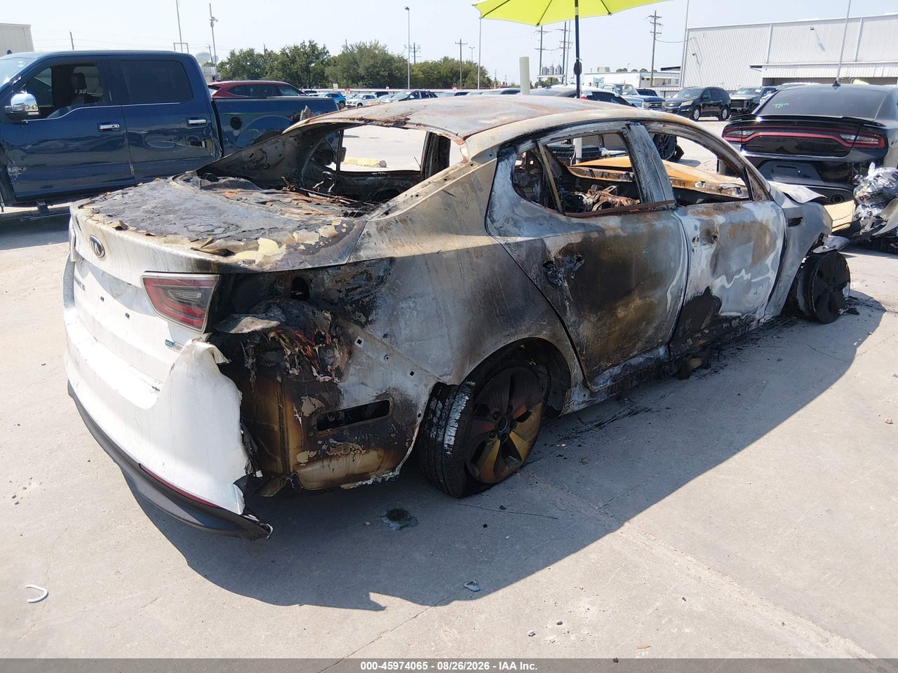 2014 KIA OPTIMA HYBRID LX · 4/10
