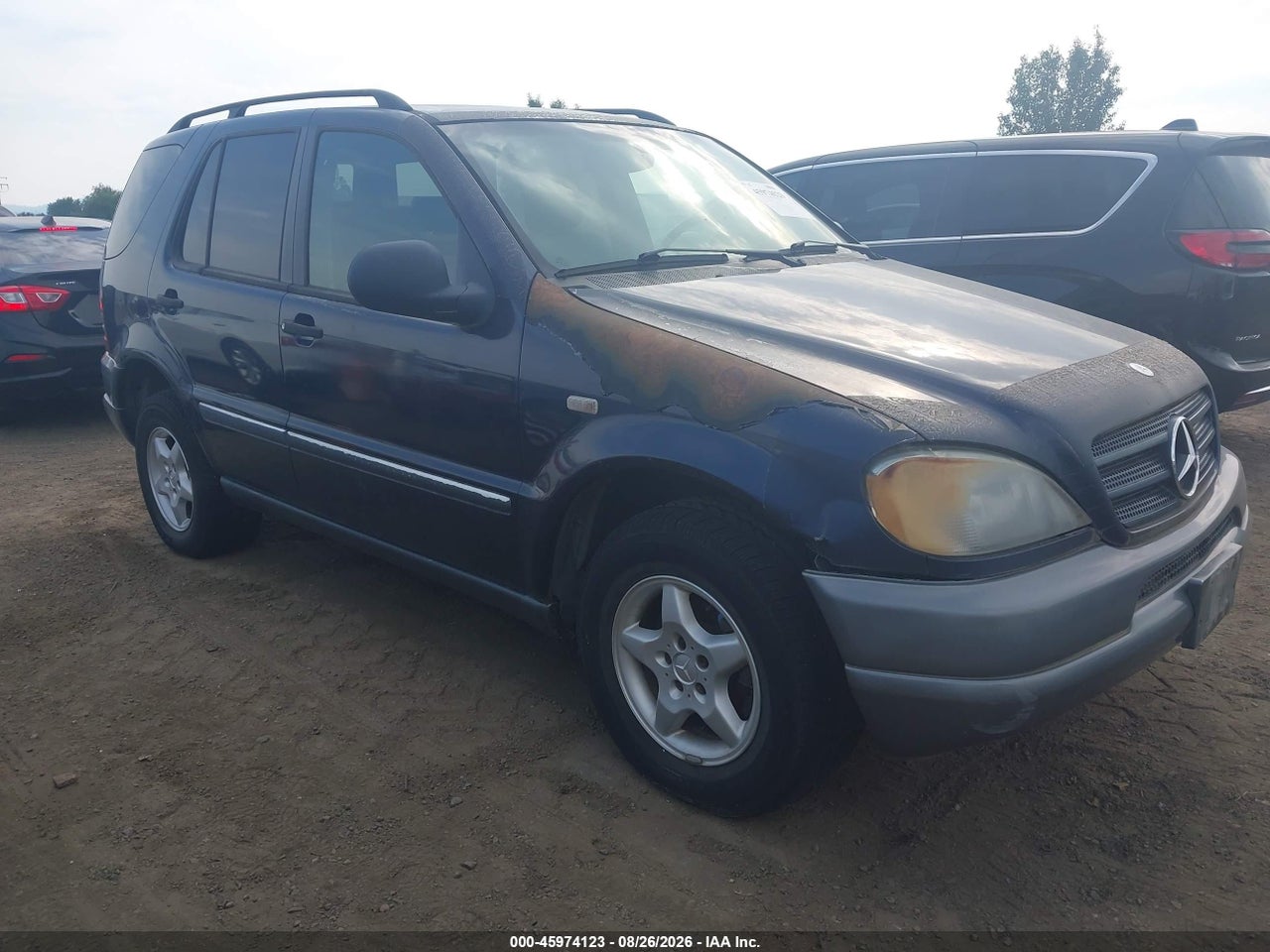 4JGAB54E5XA****** · 1999 MERCEDES-BENZ ML 320
