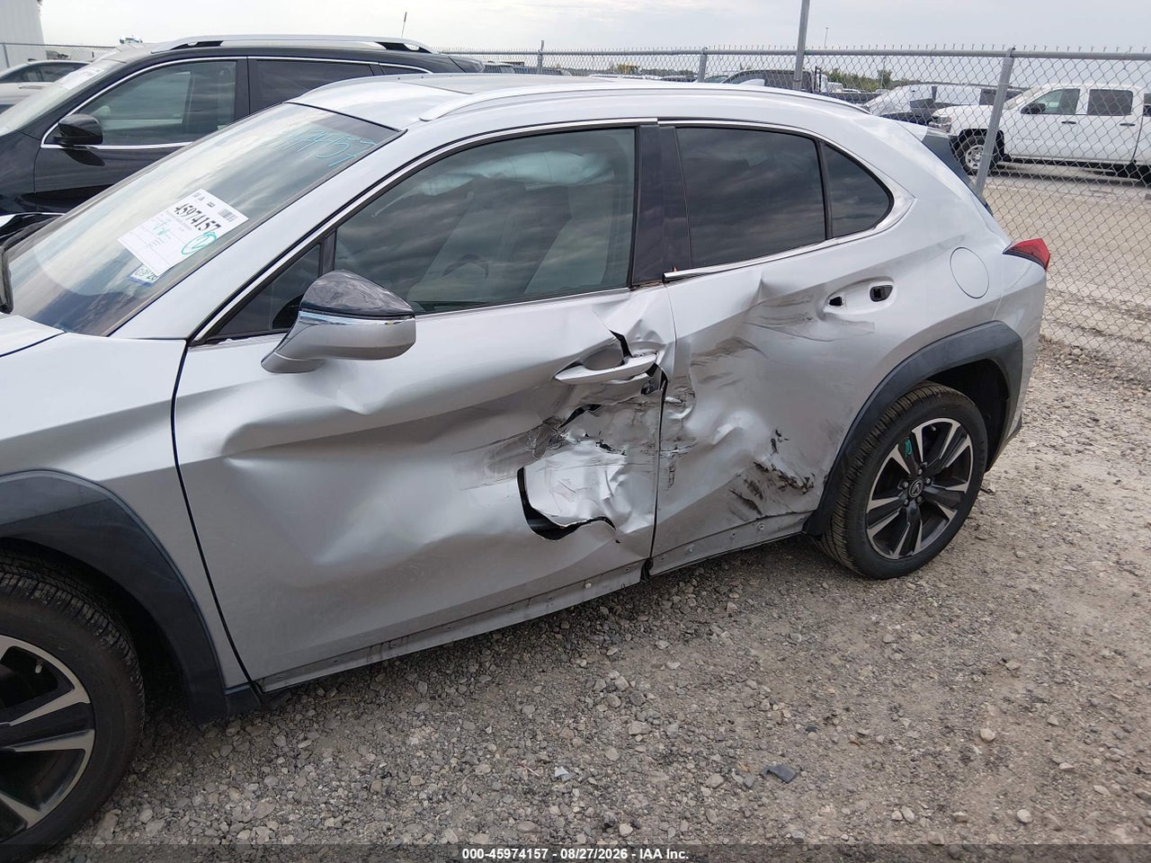 2019 LEXUS UX 200 · 6/11