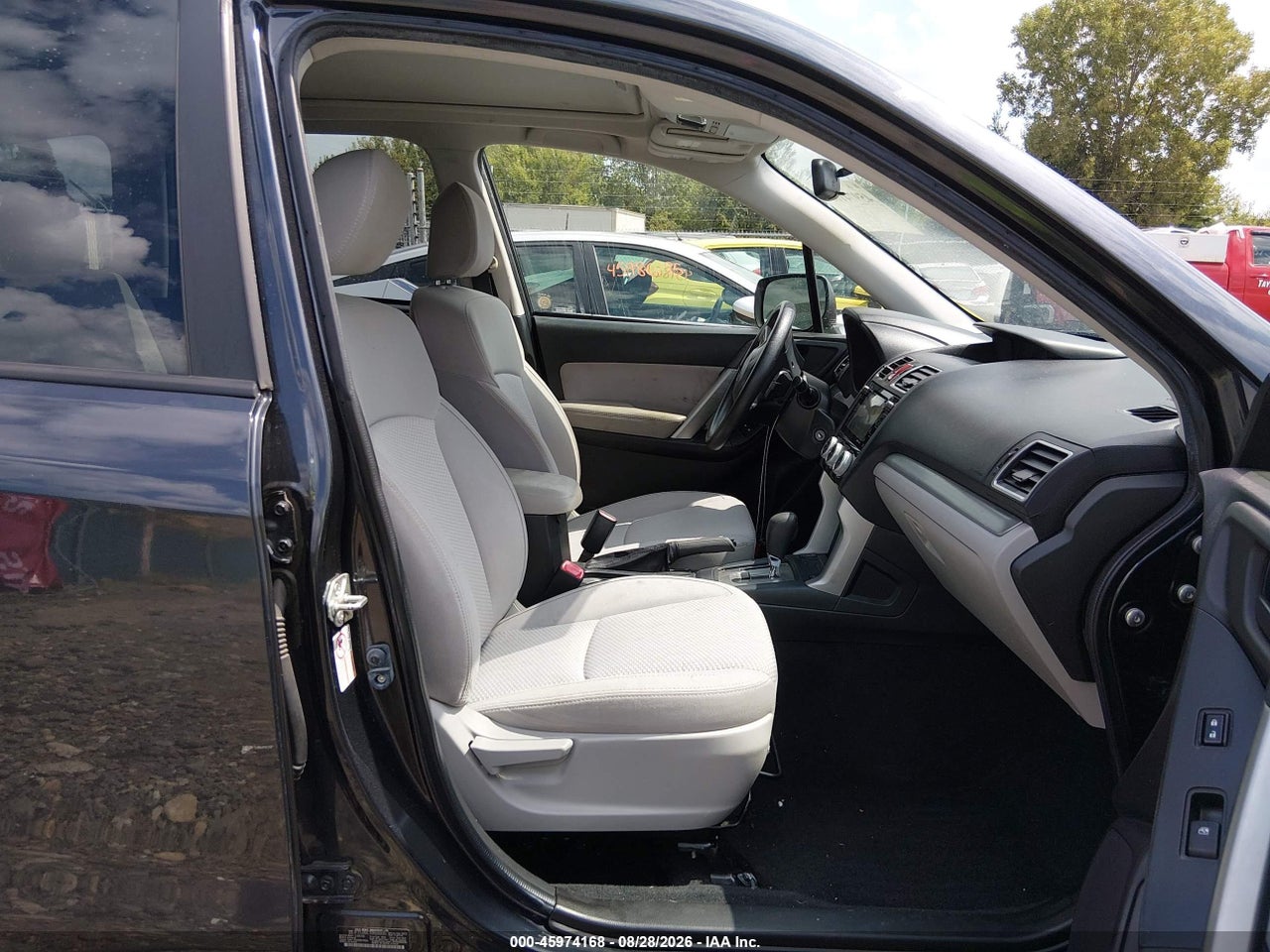 2016 SUBARU FORESTER 2.5I PREMIUM · 5/11