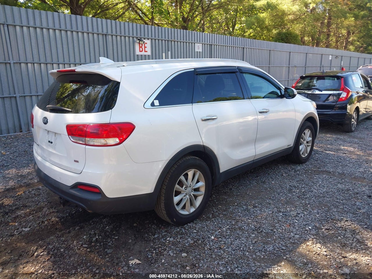2016 KIA SORENTO 2.4L LX · 4/11