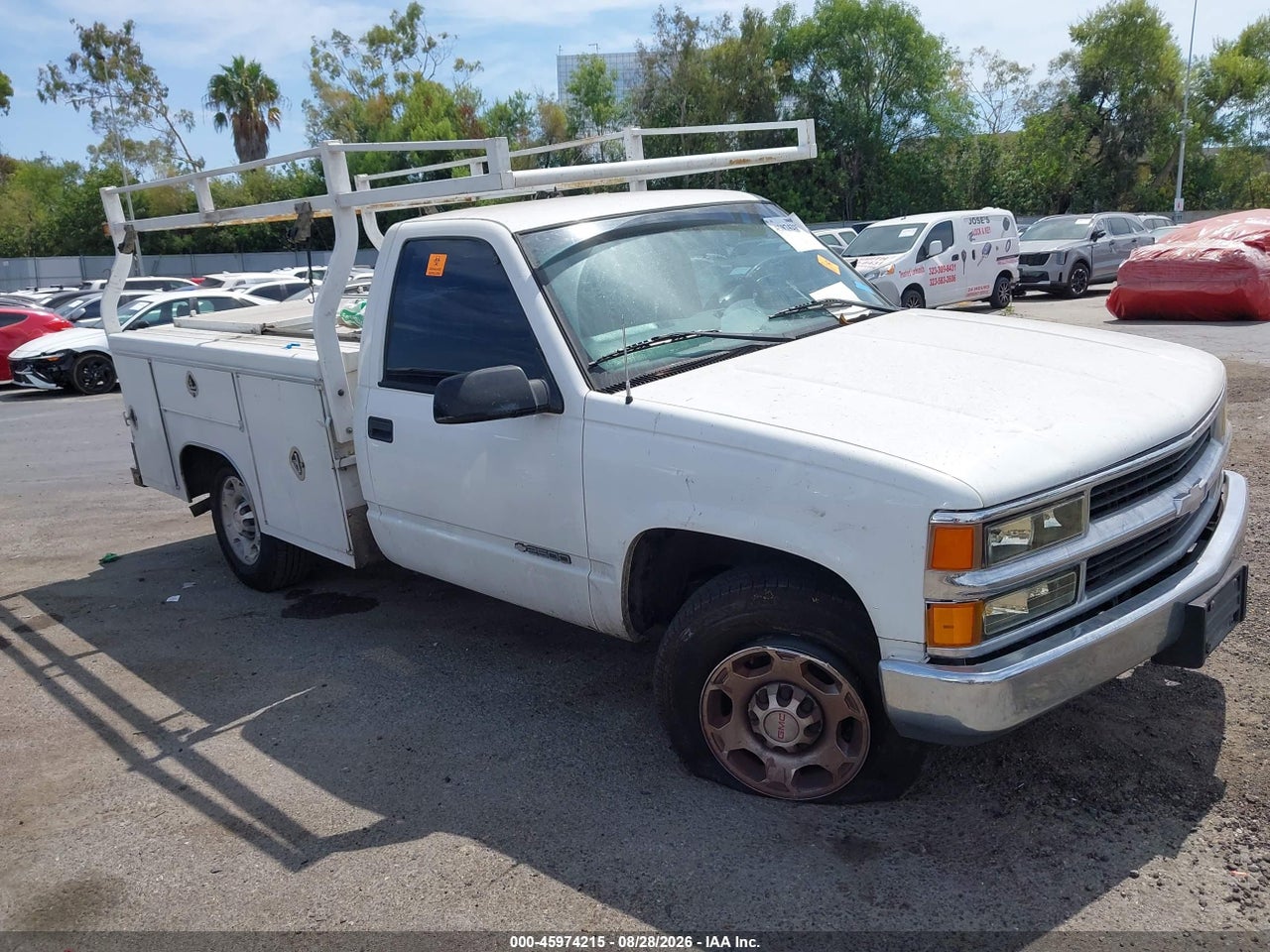 1GCGC24R9YF****** · 2000 CHEVROLET C2500