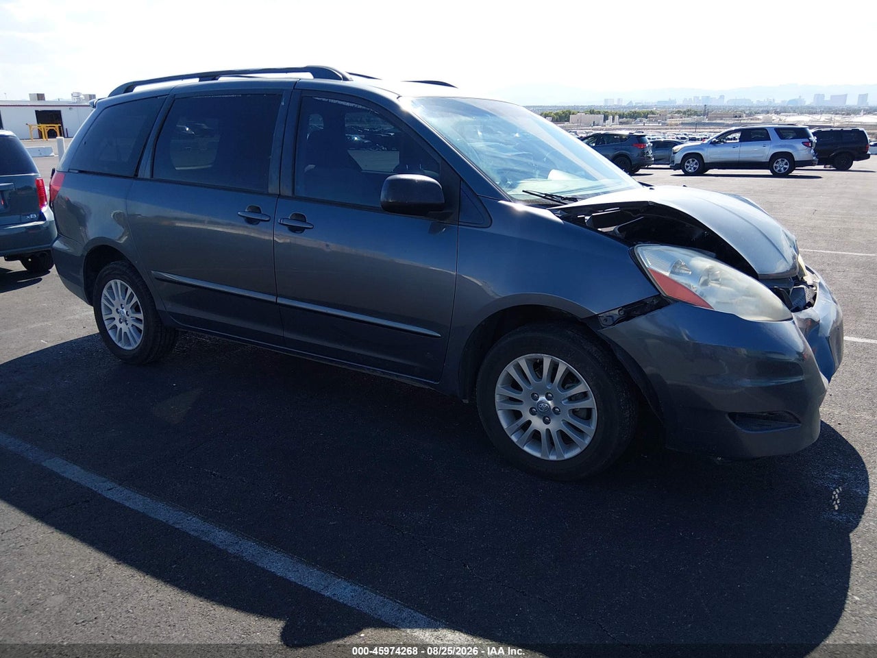 5TDBK23C08S****** · 2008 TOYOTA SIENNA LE