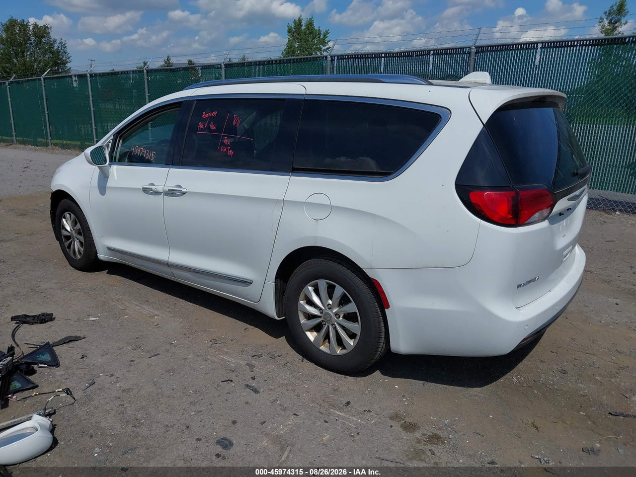 2018 CHRYSLER PACIFICA TOURING L · 3/11
