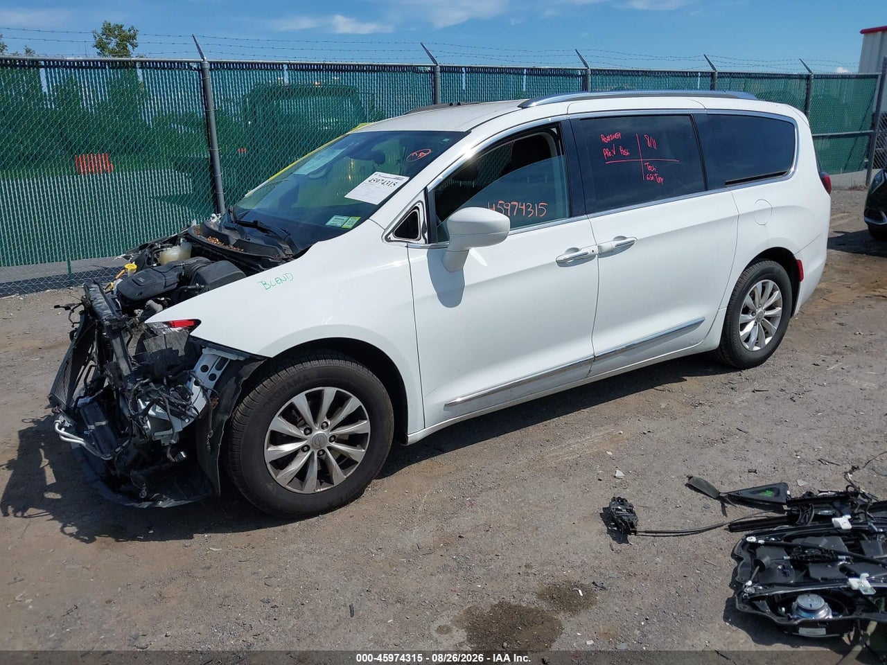 2018 CHRYSLER PACIFICA TOURING L · 2/11