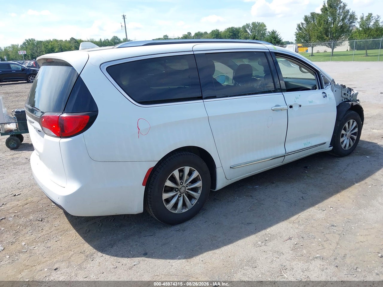 2018 CHRYSLER PACIFICA TOURING L · 4/11