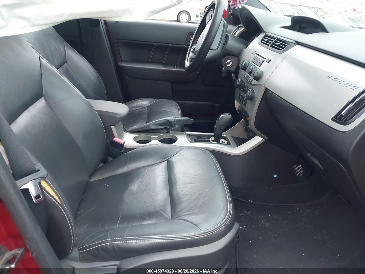 2010 FORD FOCUS SES · 5/11