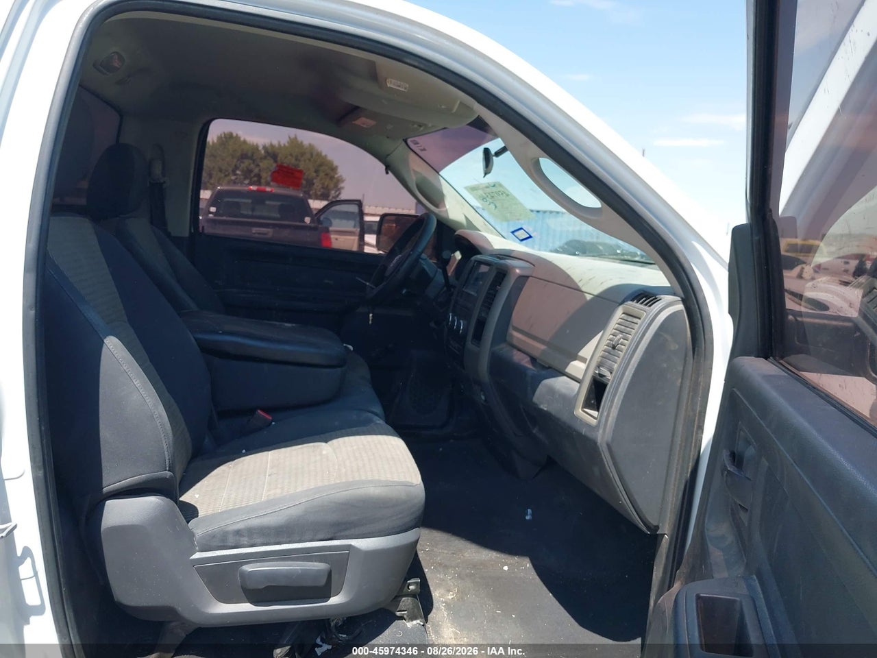 2010 DODGE RAM 1500 ST · 5/11