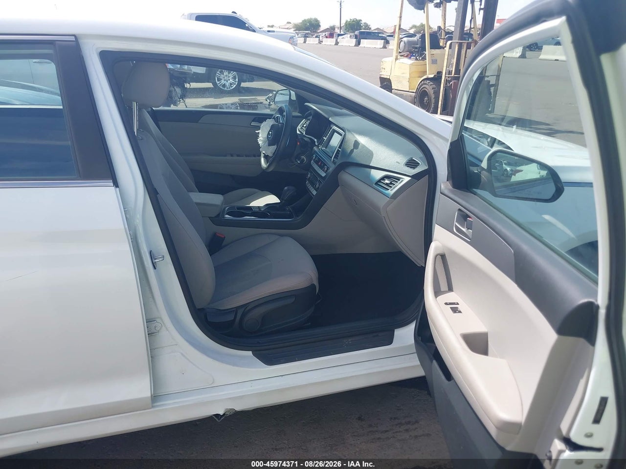 2019 HYUNDAI SONATA SE · 5/11