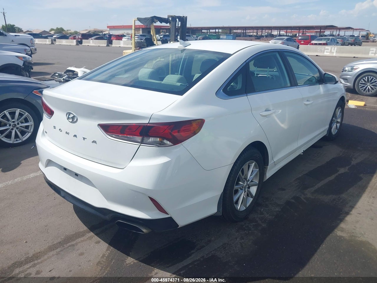 2019 HYUNDAI SONATA SE · 4/11