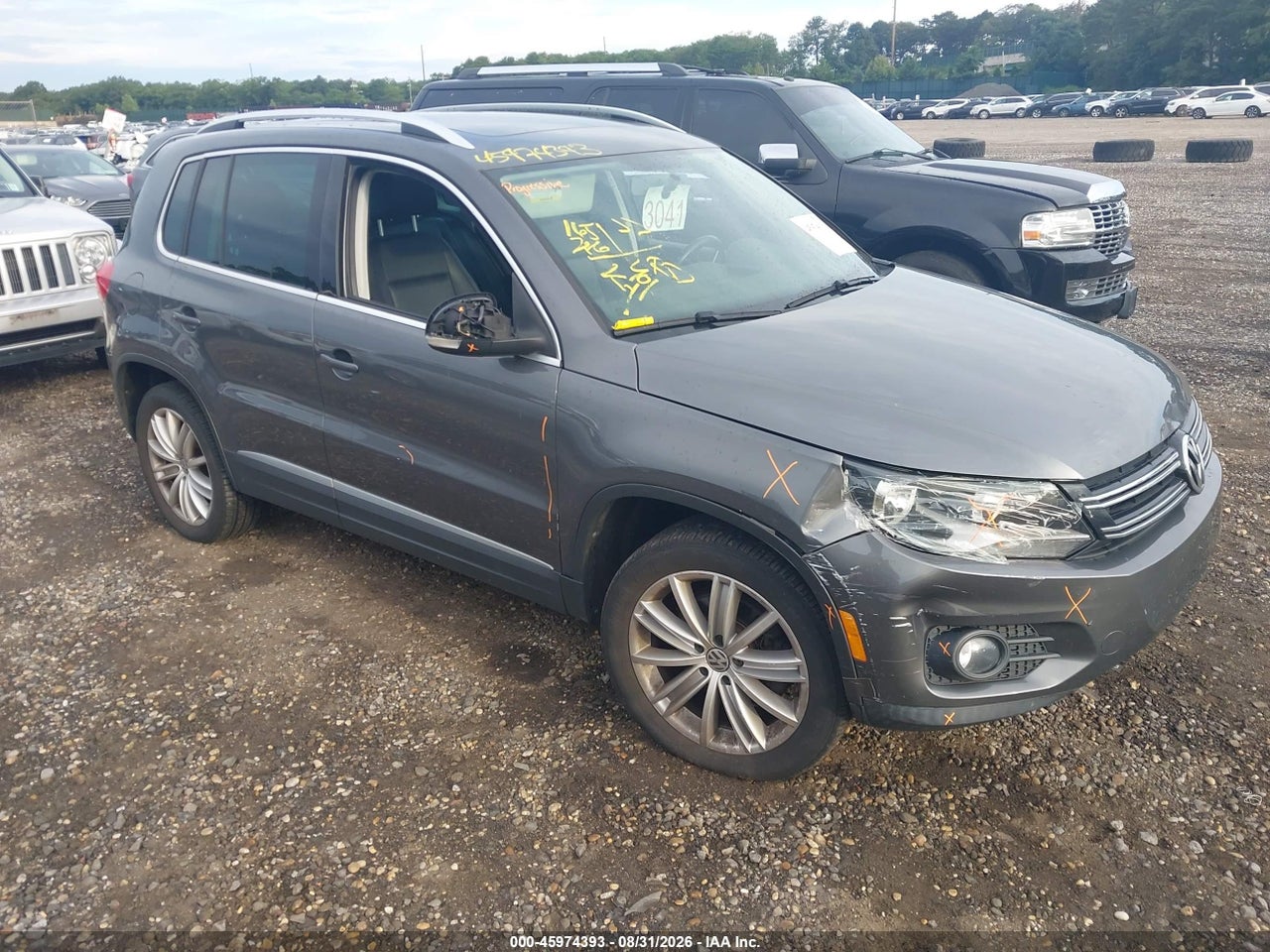 2012 VOLKSWAGEN TIGUAN SE