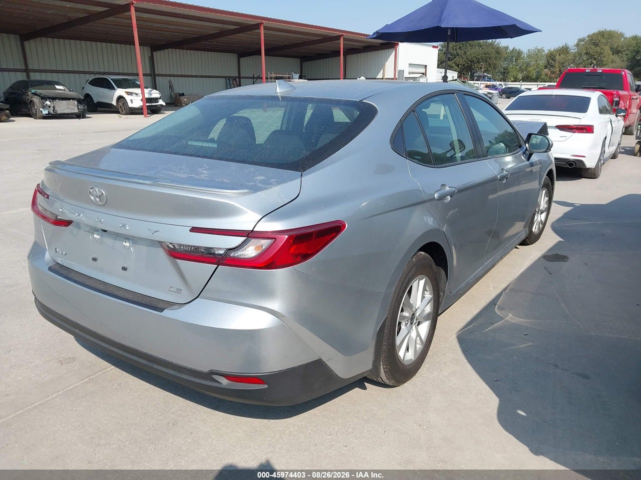 2026 TOYOTA CAMRY LE · 4/11