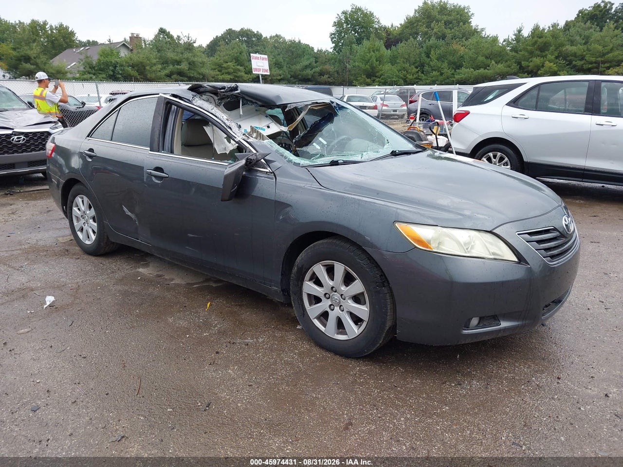 2009 TOYOTA CAMRY XLE V6