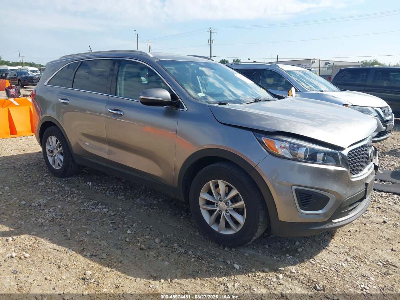 5XYPGDA5XHG****** · 2017 KIA SORENTO 3.3L LX