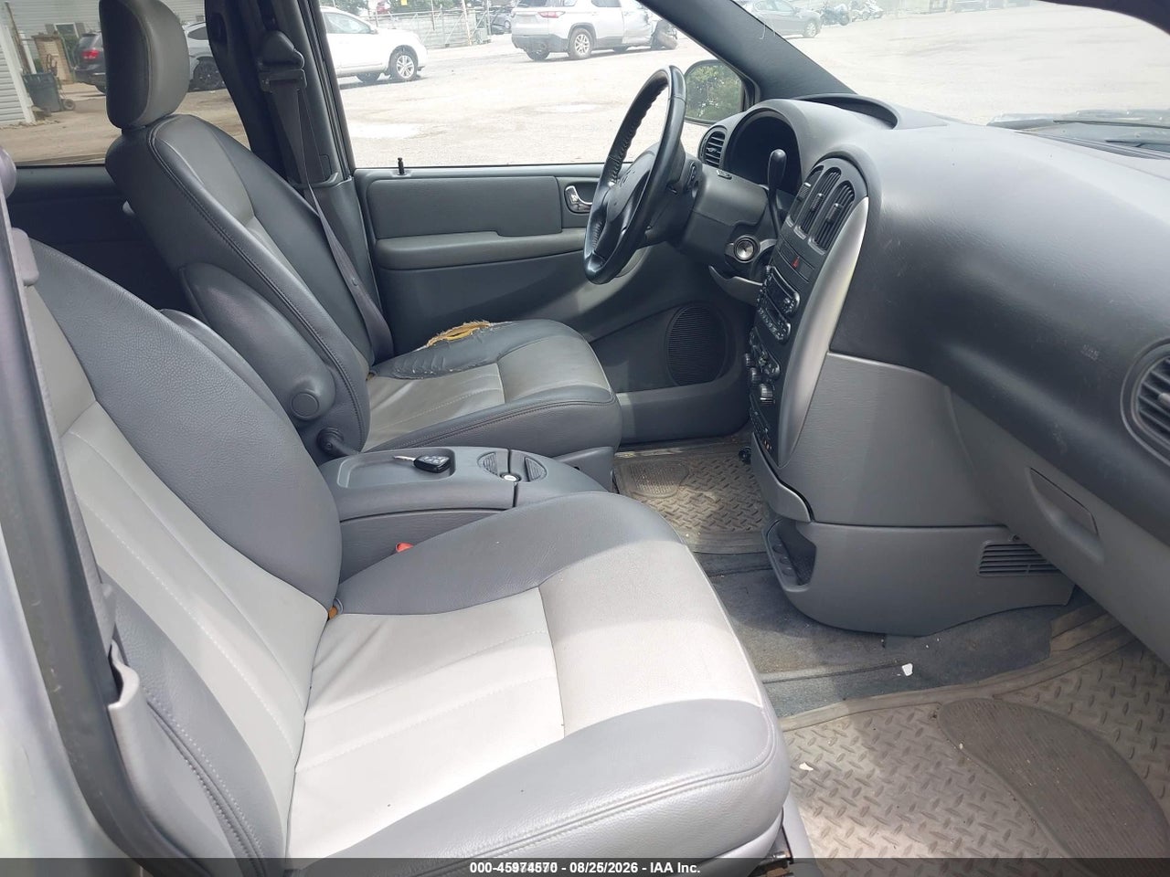 2004 DODGE GRAND CARAVAN SXT · 5/11